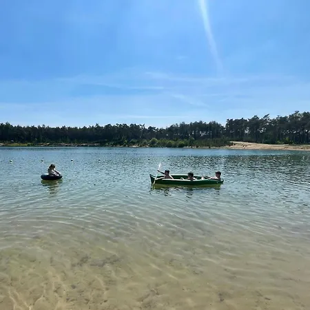 Leuke Stacaravan Op De Veluwe / Zwembad En Manege! * Нюнспет